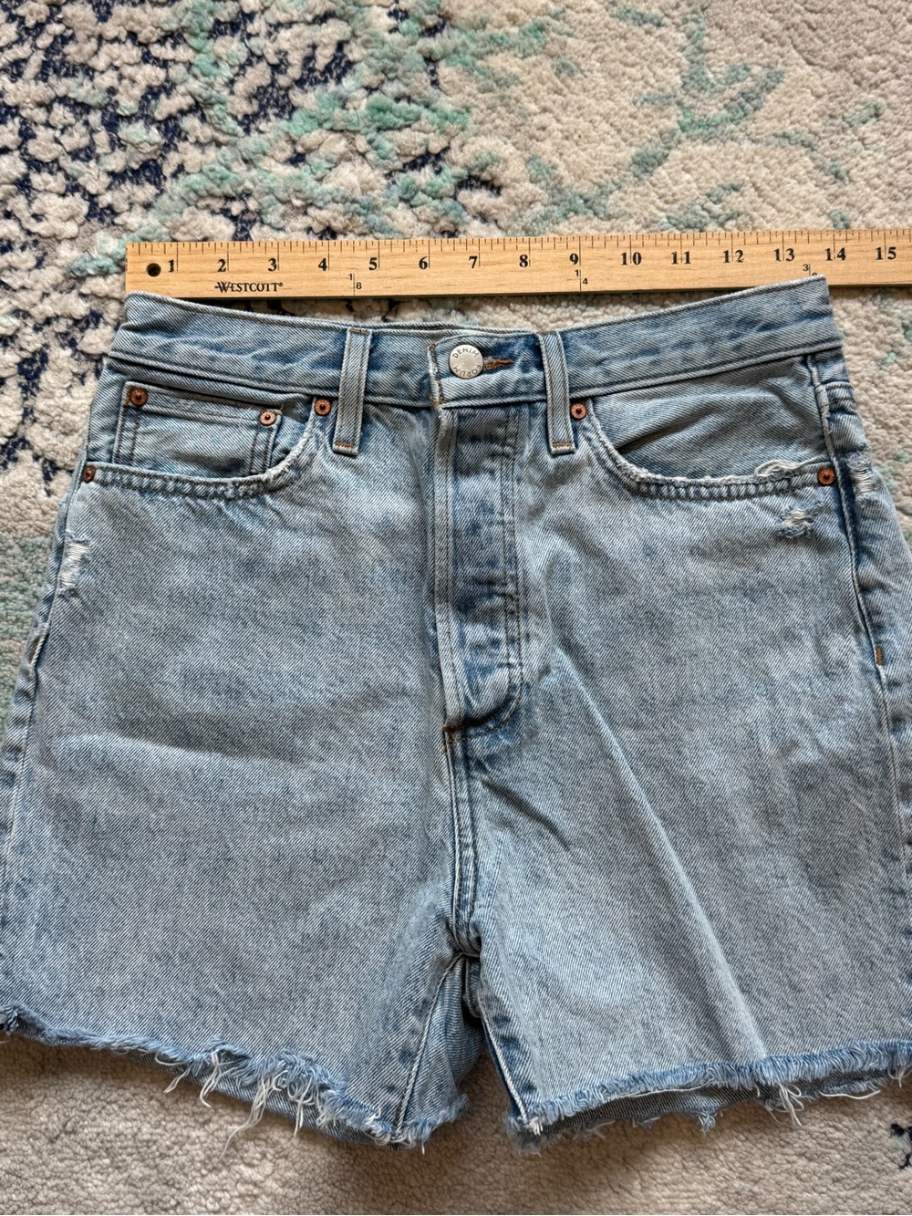 Denim Forum The Yoko High Rise Mid Thigh Midi Denim Jean Short Size 27 / 4 EUC - Picture 7 of 11